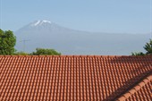 Вид на Килиманджаро из гостиницы в Моши